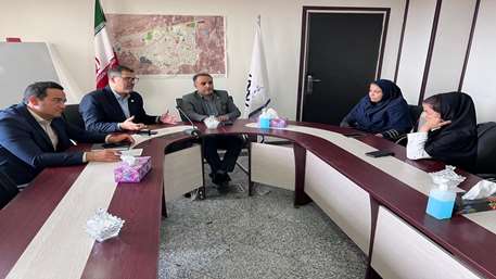  بازدید معاون غذا و دارو از بیمارستان معتمدی گرمسار