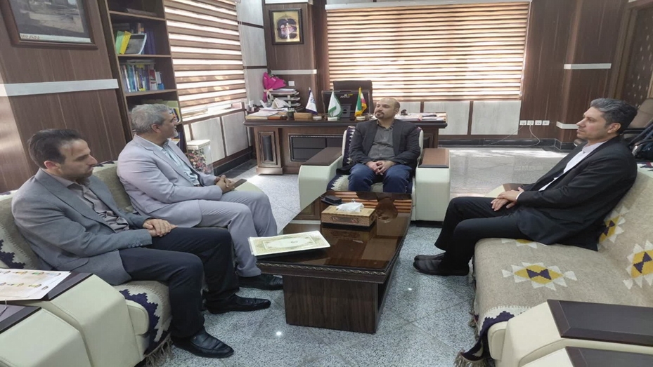 برگزاری نشست صمیمانه دکتر کربلایی با رئیس پارک علم و فناوری استان سمنان 